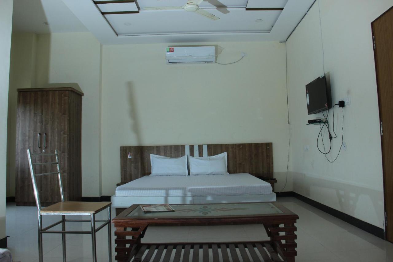 Hotel O Athitya Resort Sikar Exterior foto